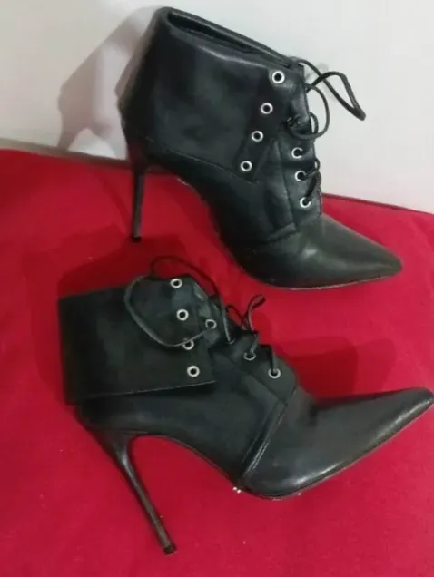 Bota couro número 34 salto 11cm cano curto (pode ser usado dobrado ou mais alongado)
