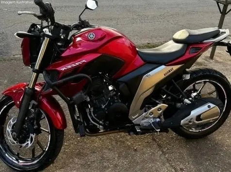 Fazer 250 Vermelha