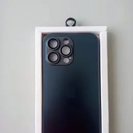 Capa para celular 14 Pro Max - Traseira de Vidro Fosco - Foto 3