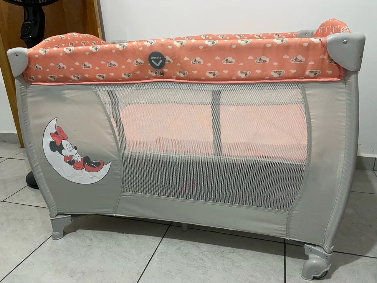Berço portátil Minnie Mouse com mosquiteiro - Foto 5