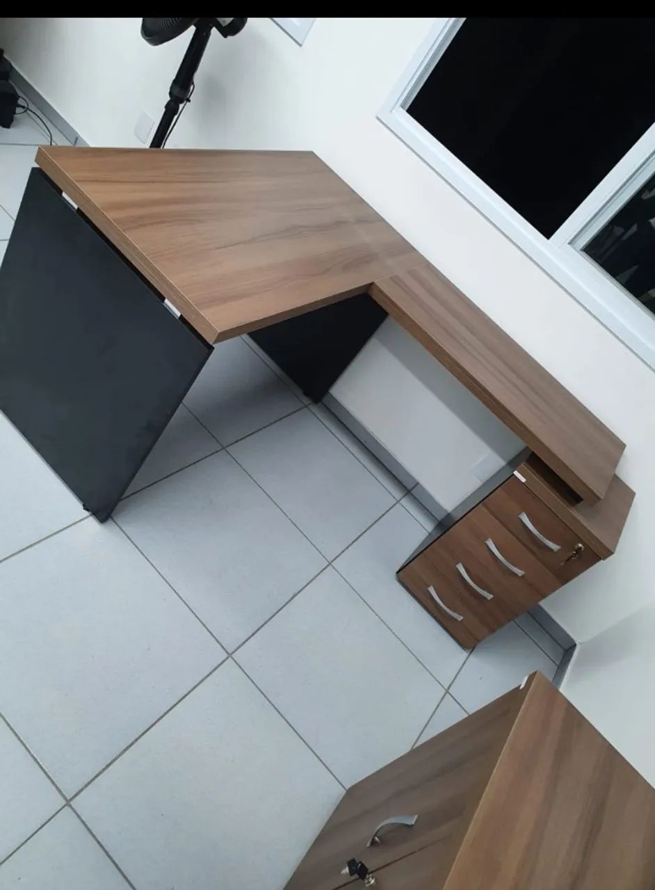Mesa de Escritório e Móveis de Escritório - Foto 5