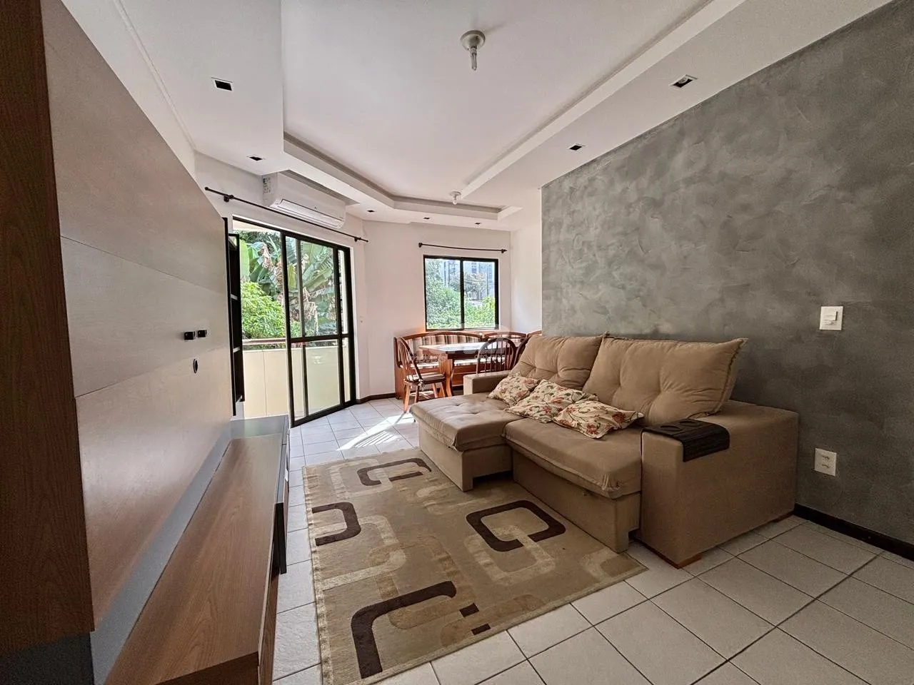 Apartamento com mobília, pronto para morar no bairro Velha em Blumenau!