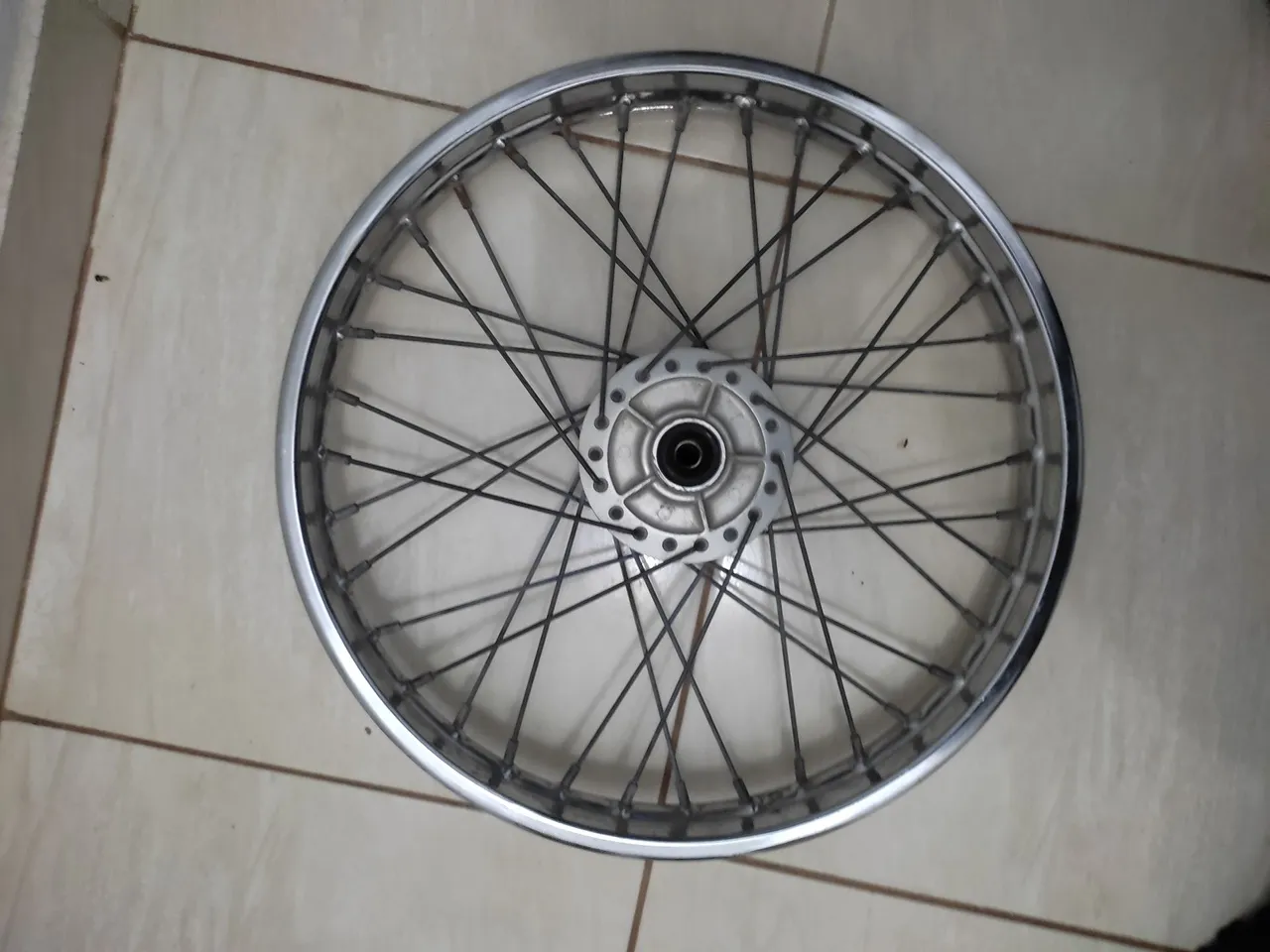 Roda de moto dianteira 