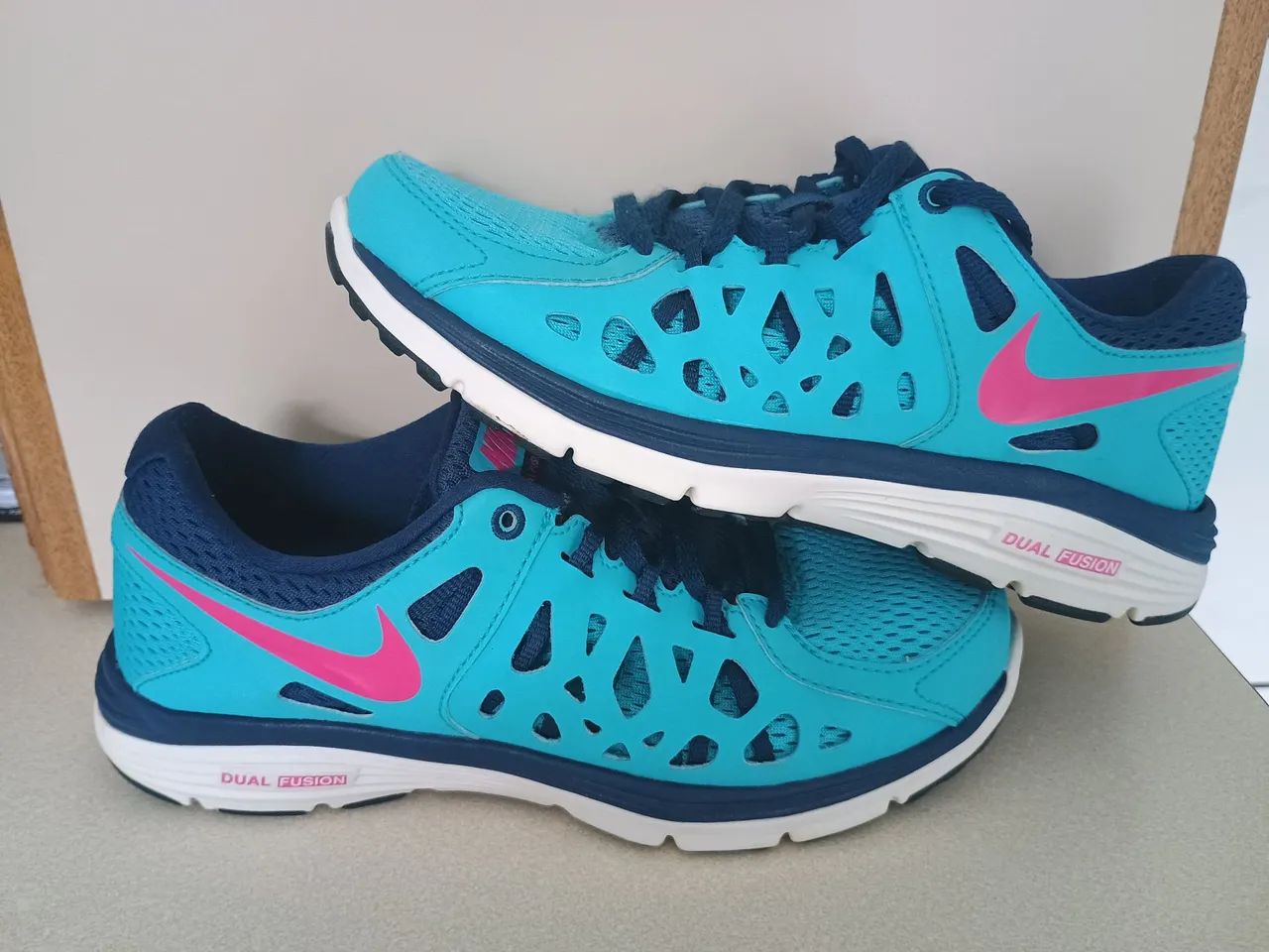 Tênis Nike original Dual Fusion semi novo  - Foto 2
