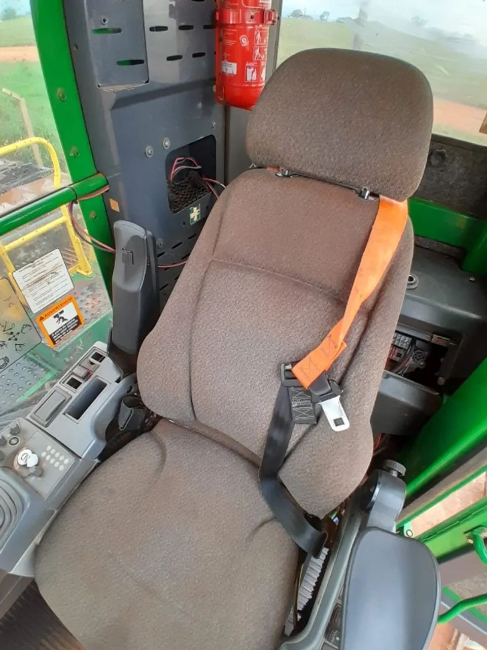 escavadeira john deere 2144G com garra florestal potenza  - Foto 6