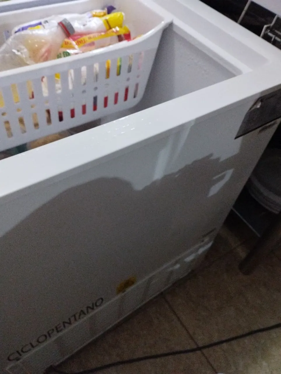 Freezer horizontal branco 398 litros