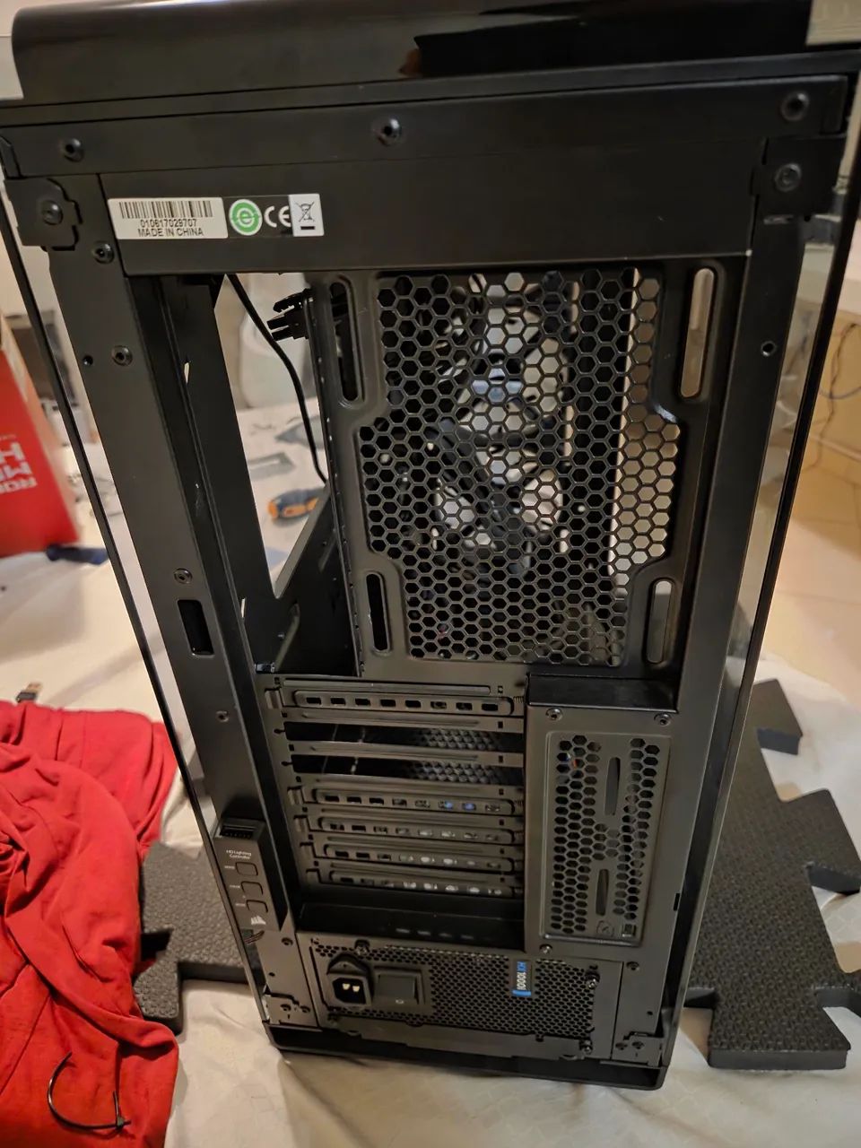 Crystal Series 570X RGB ATX Mid-Tower Case - Foto 4