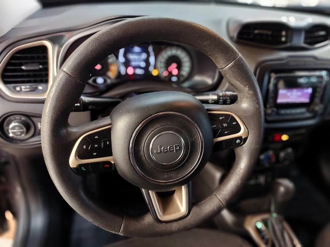 Jeep Renegade Sport 1.8 4X2 Flex 16V Aut. 2017 - Foto 8