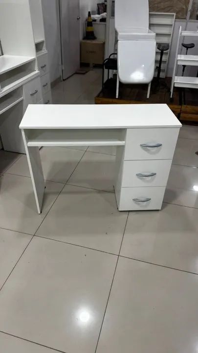Mesa MDF com gaveteiro 1,00x35x75 - Foto 2
