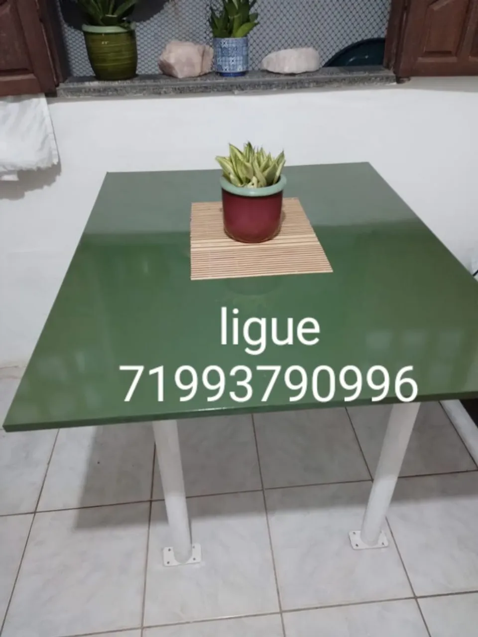 Mesa pregar na parede
