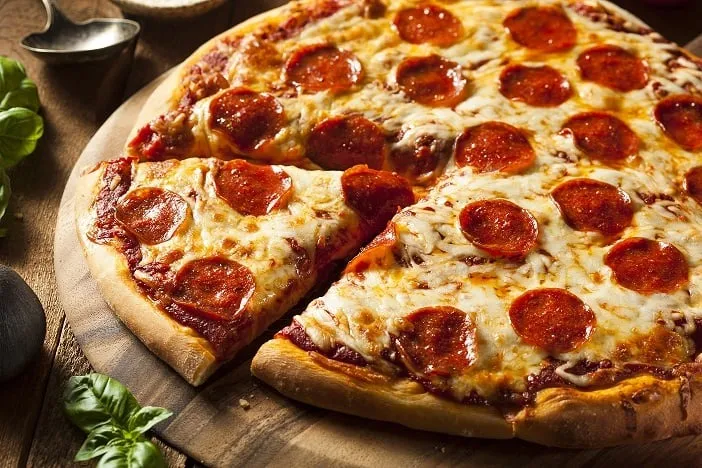 Pizzaria montada e com clientela formada no Centro de Balneário Camboriú!