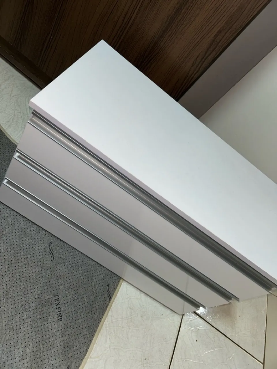 Vendo Armário 80cm com rodinhas (novo na caixa) 