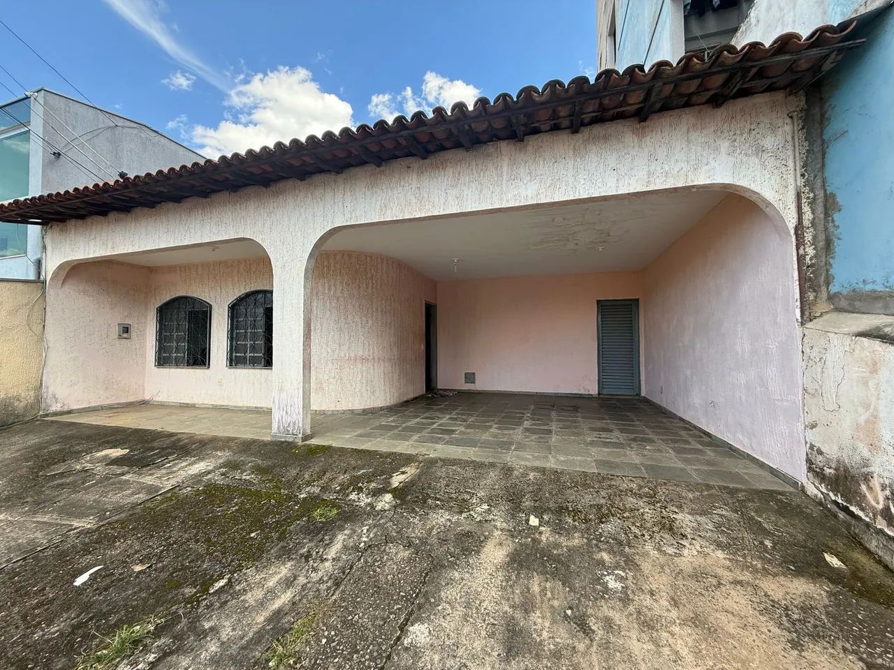 vende imóvel 5 quartos em ótima localização Qnc 12 Taguatinga norte
