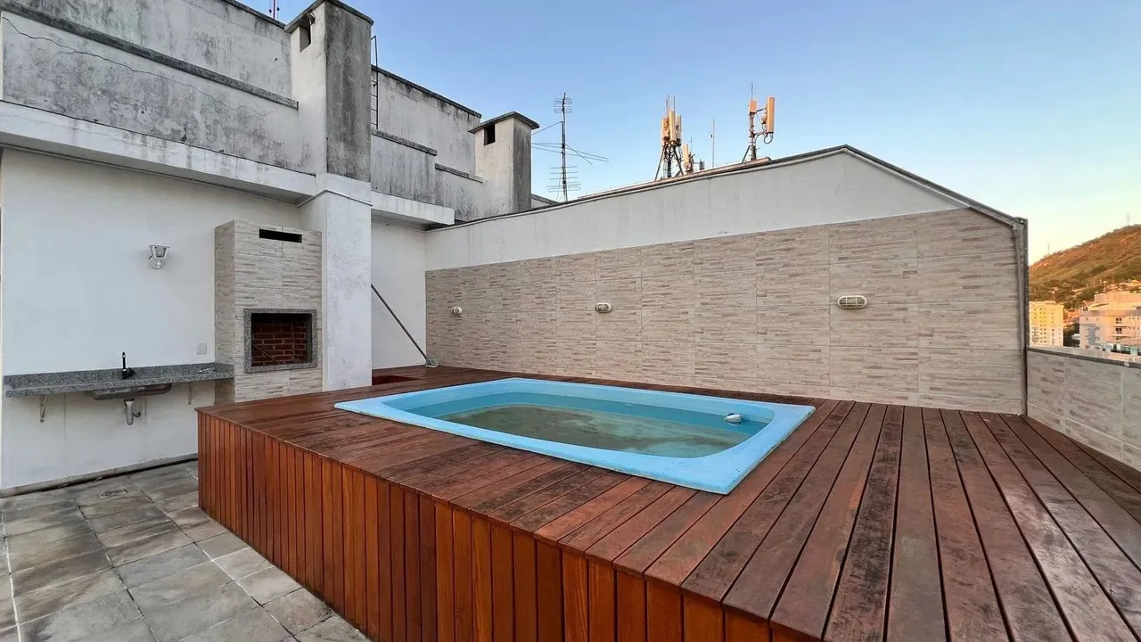 Imóvel para venda possui 220 metros quadrados com 4 quartos em Icaraí - Niterói - RJ