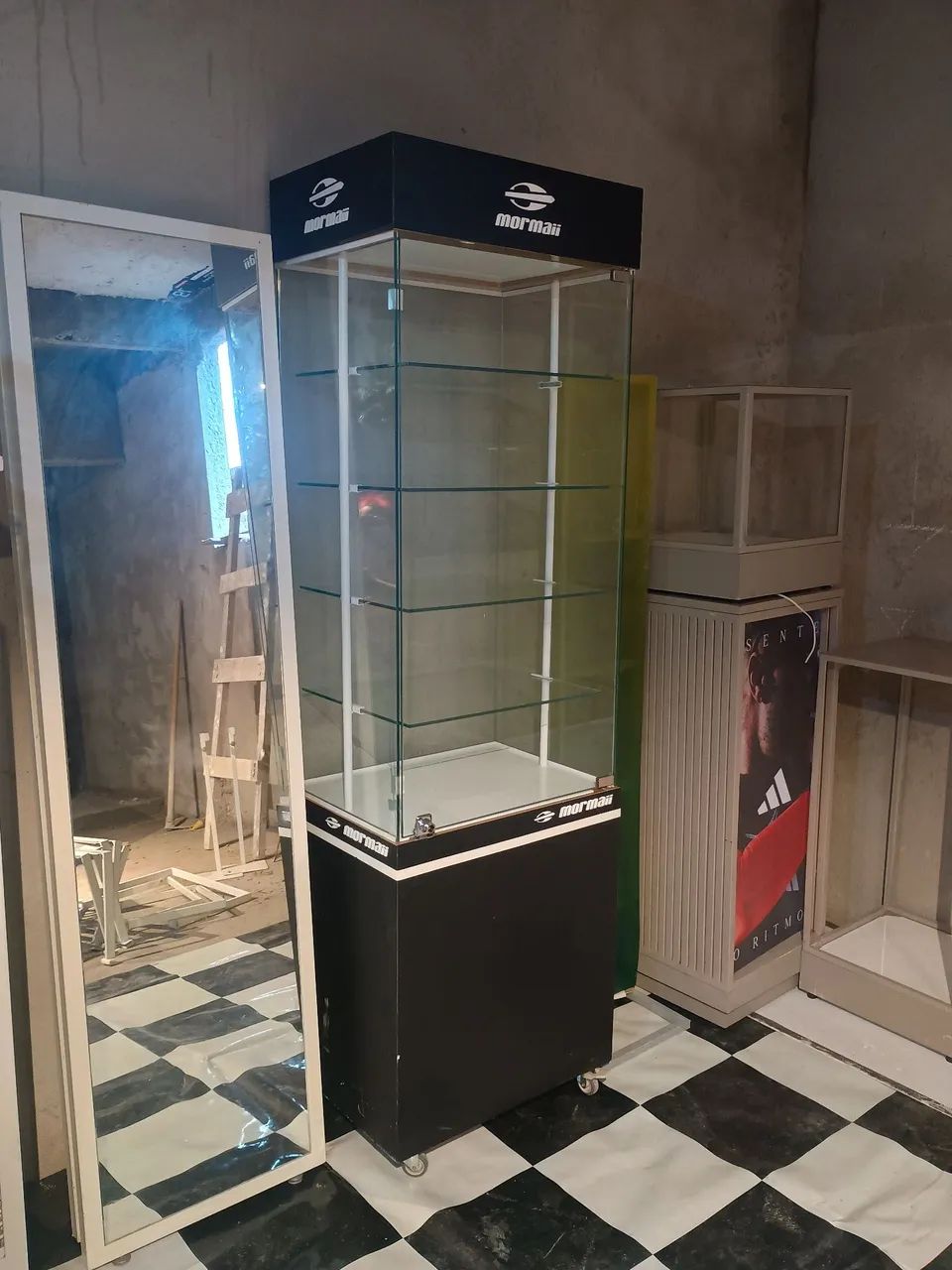 Vitrine expositora vertical vidro 