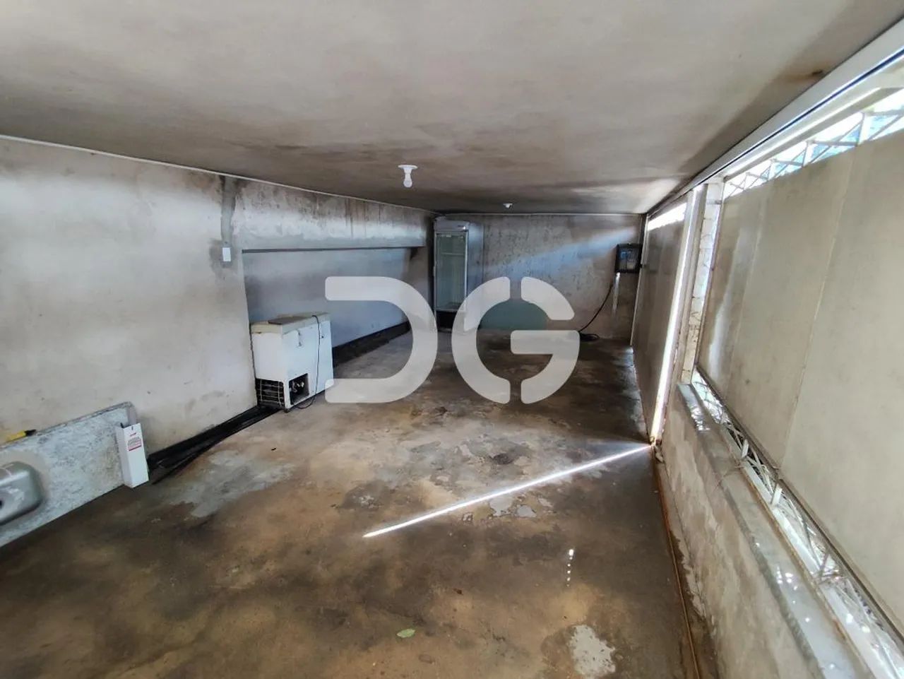 Casa à venda em Campinas, Vila Orozimbo Maia, com 4 quartos, com 165 m² - Foto 4
