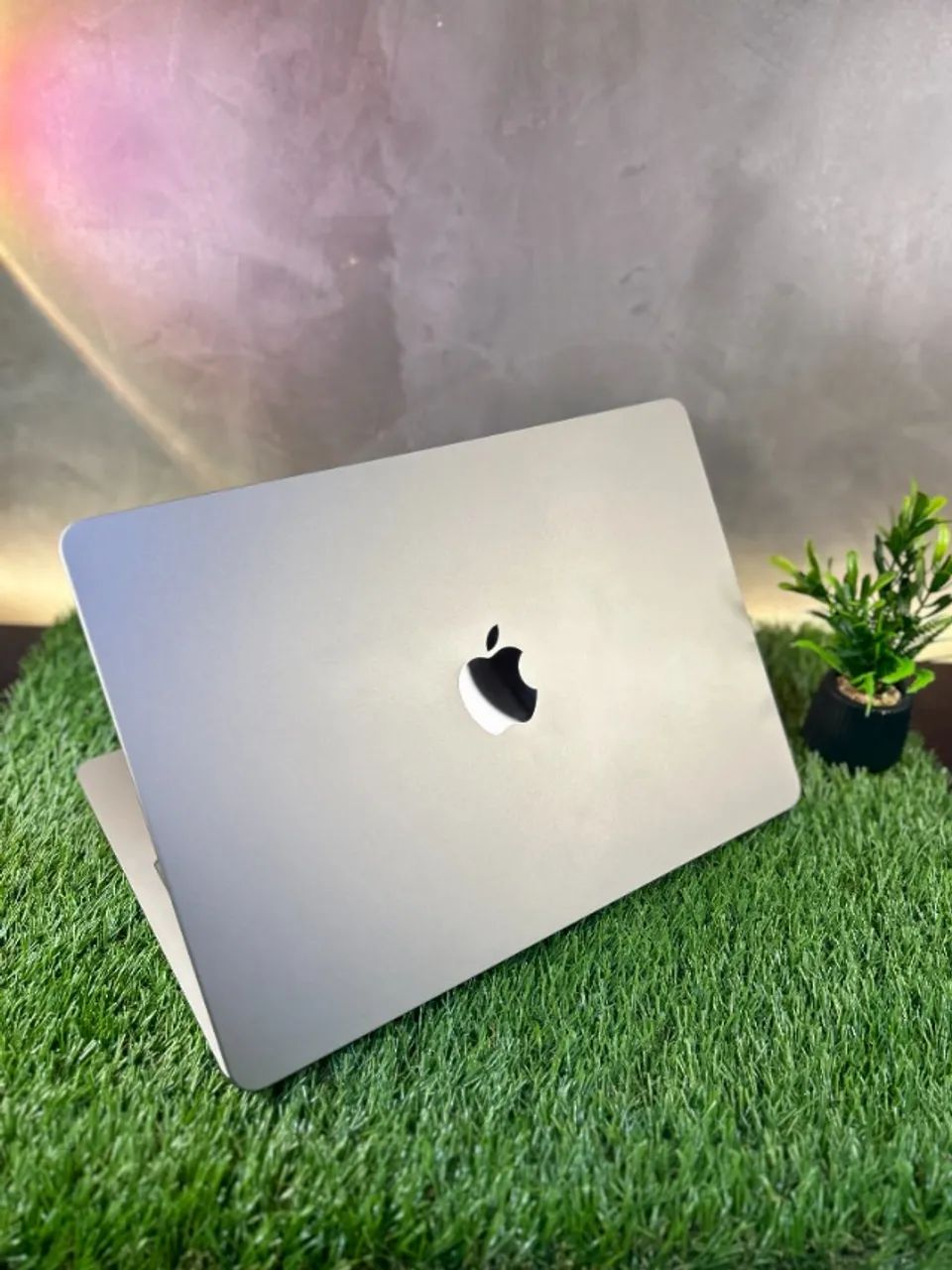 Macbook air M2 13インチ 8gb/256gb スターライト MACBOOK AIR M2 - STARLIGHT - 8GB RAM - 256GB SSD - Notebooks