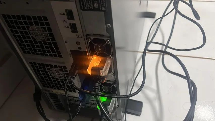 Servidor Dell t620 | 2× Intel Xeon E5-2696 v2 | 160gb ram - Foto 4
