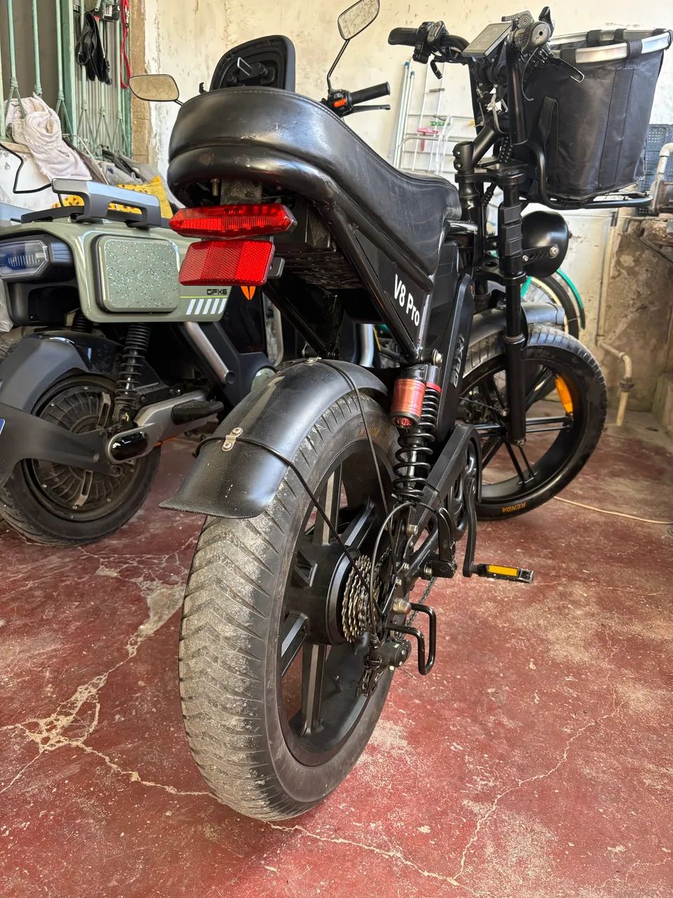 Bicicleta Elétrica V8 pro 2 baterias - Foto 2