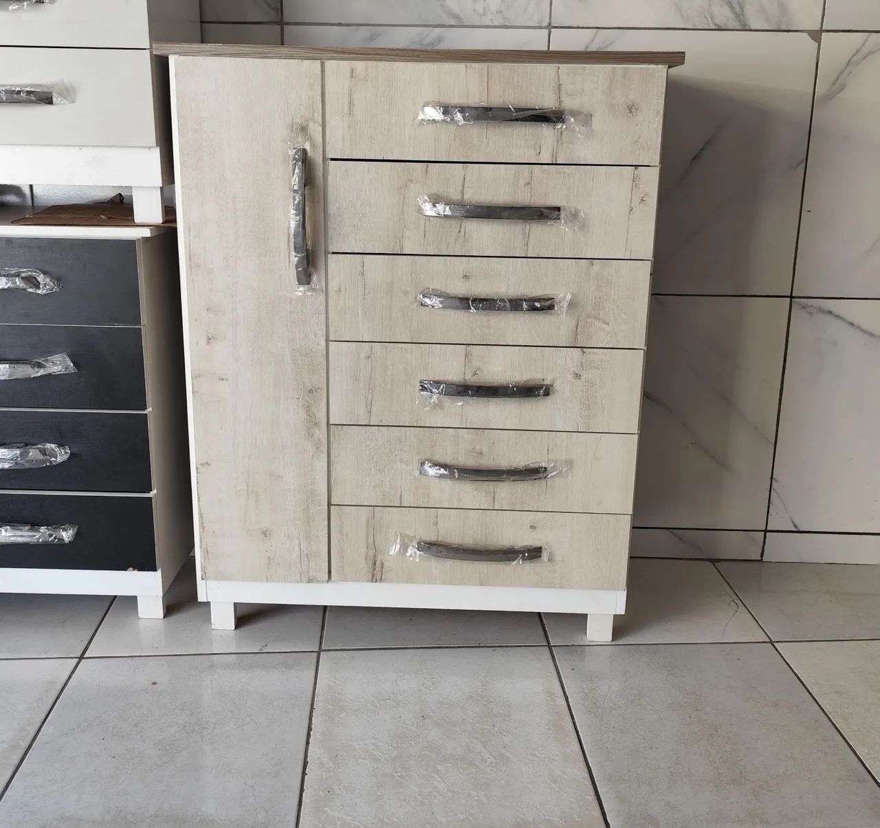 Cômoda em MDF 6 Gavetas 