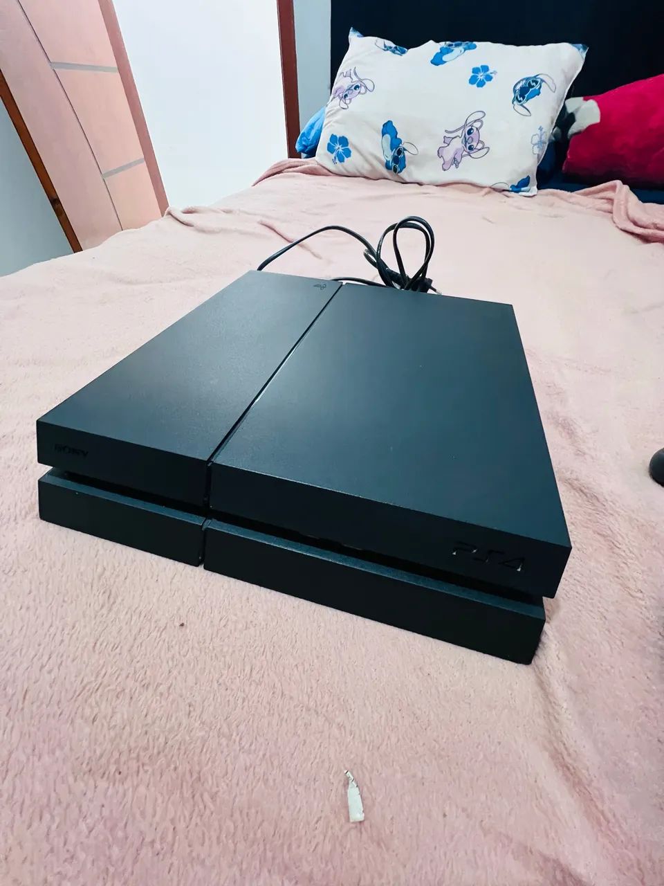 Vende-se PS4 slim  500 gigas - Foto 2