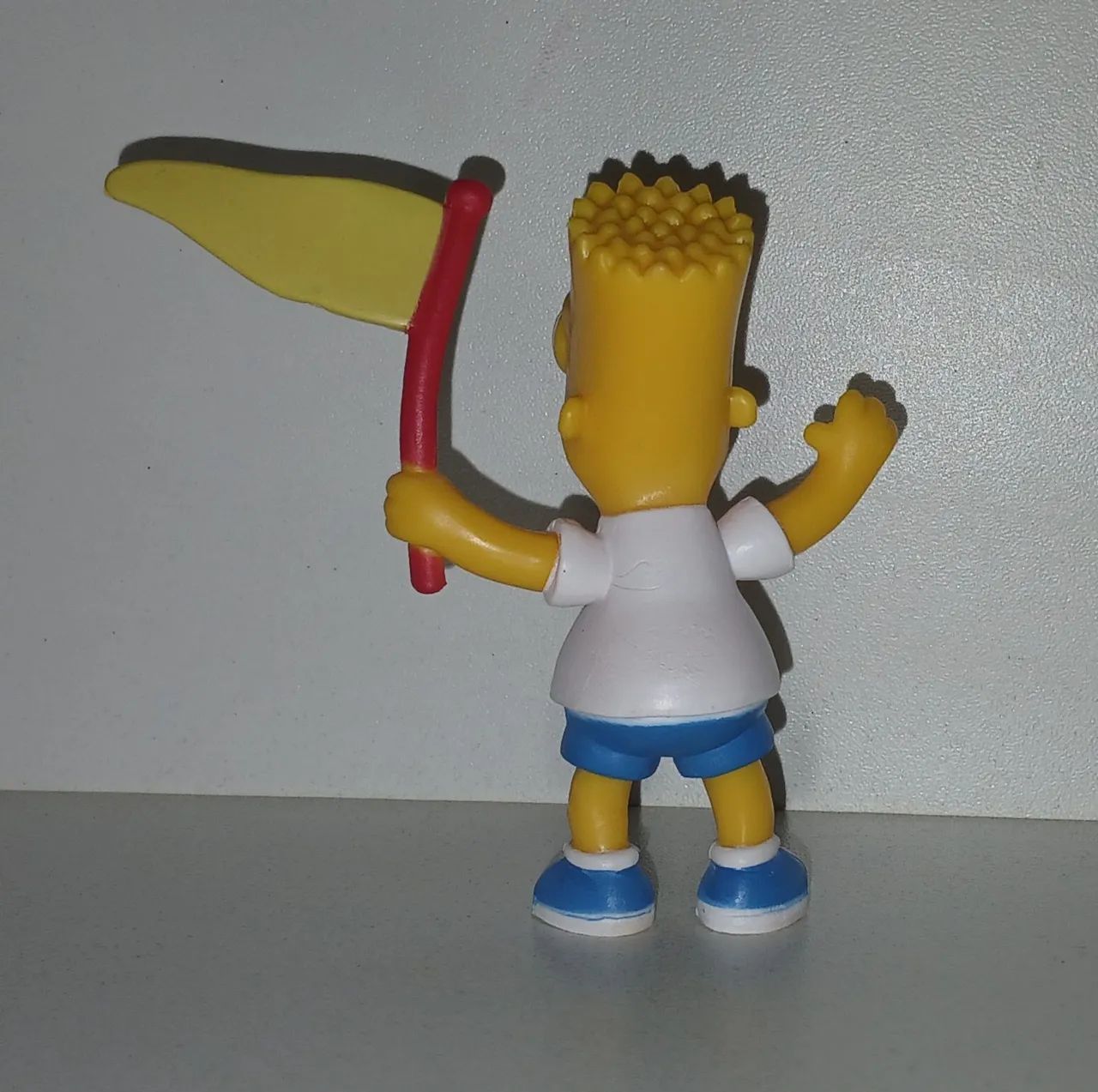 BONECO MINIATURA OS SIMPSONS BART SIMPSON BANDEIRA - Foto 2
