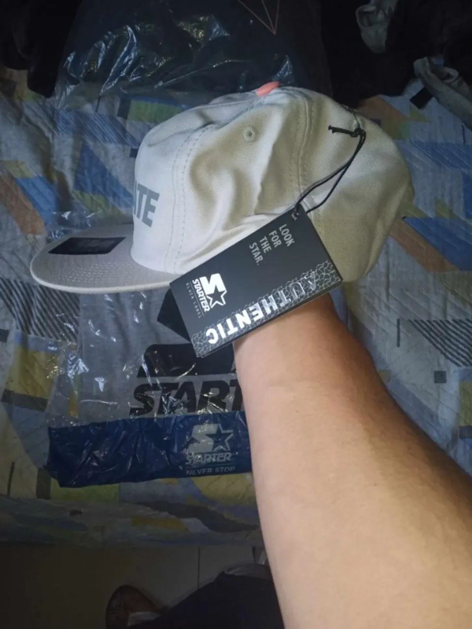 Kit Starter Moletom, bone aba reta e camiseta tam G - Foto 5