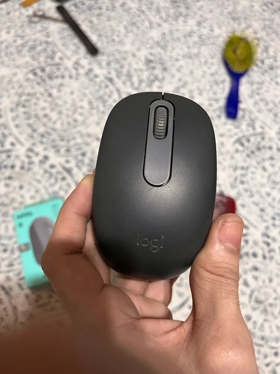 Mouse Logitech m196 Bluetooth sem fio pc pouco uso caixa