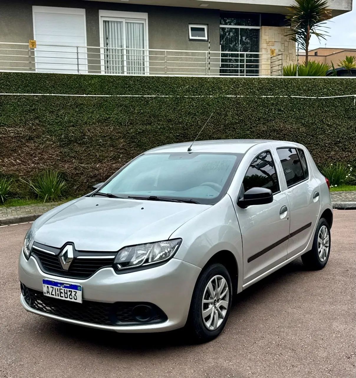 Renault Sandero SANDERO Authentique Hi-Power 1.0 16V 5p 2015