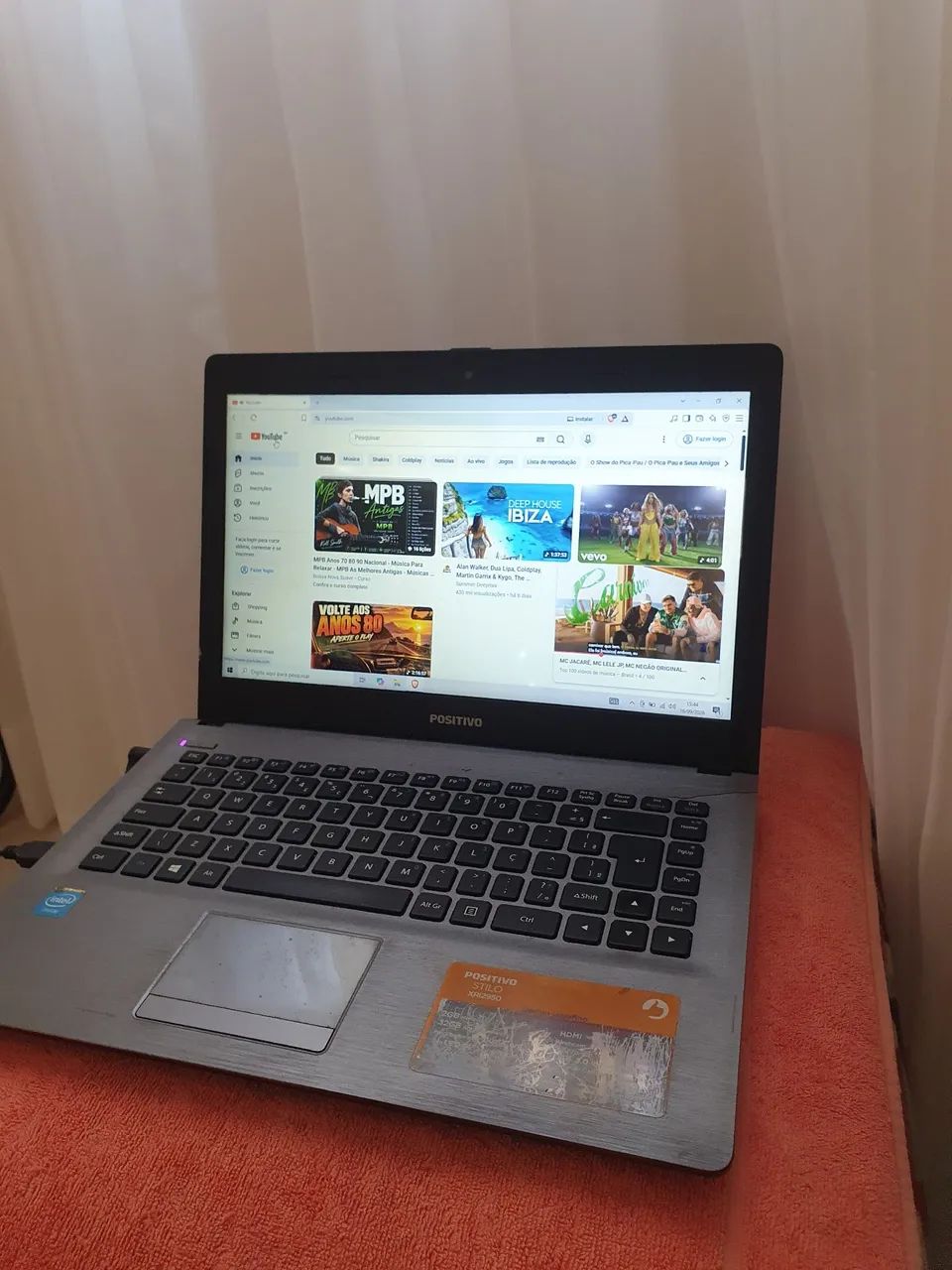 Notebook Celeron 4gb troco por celular - Foto 2