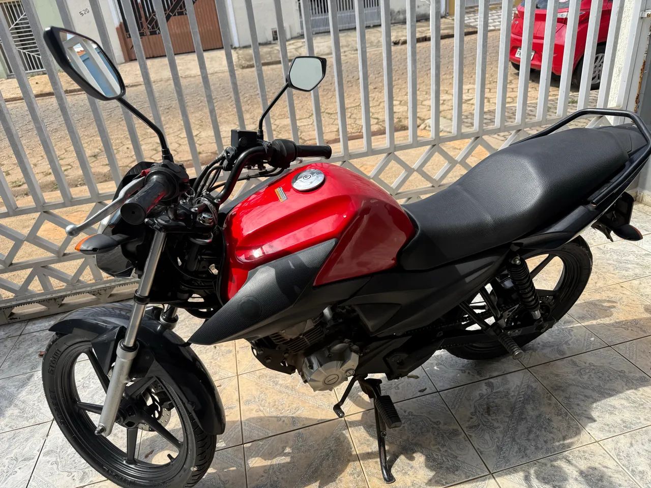 YBR Factor 125  - Foto 3