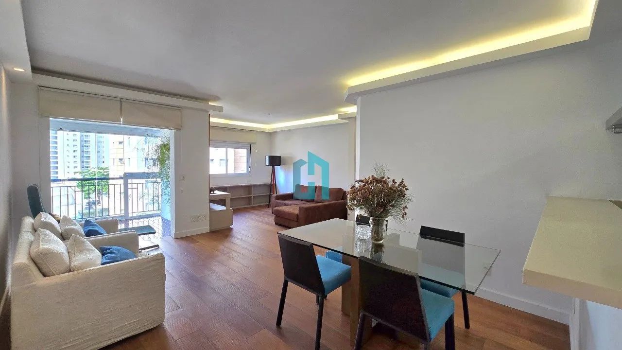 Apartamento com 2 quartos e 2 vagas de garagem a venda na Vila Olimpia.