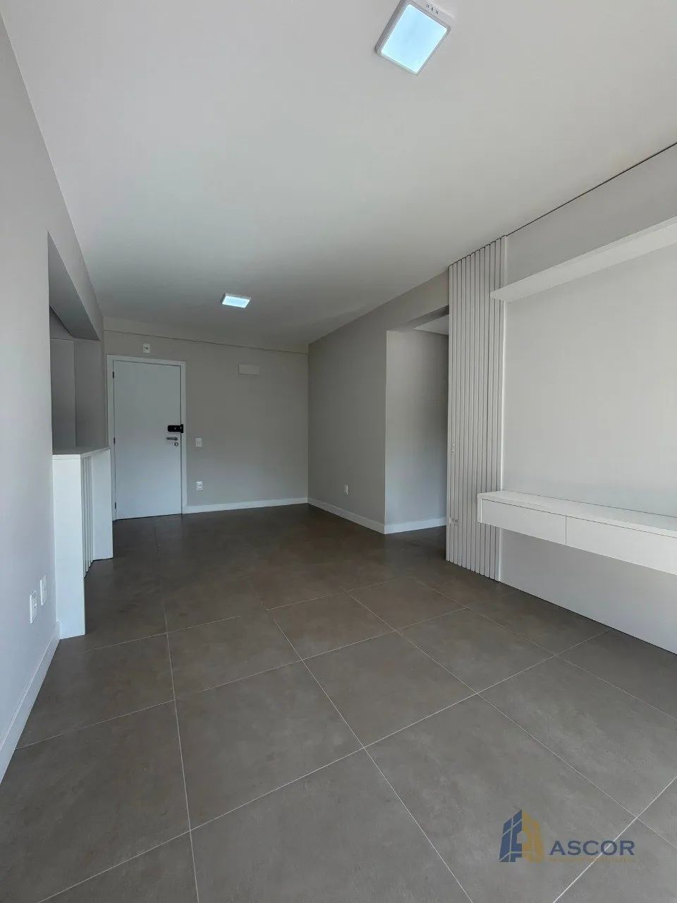 Apartamento Saco Grande - 2 dormitórios | 1 suíte - Foto 3