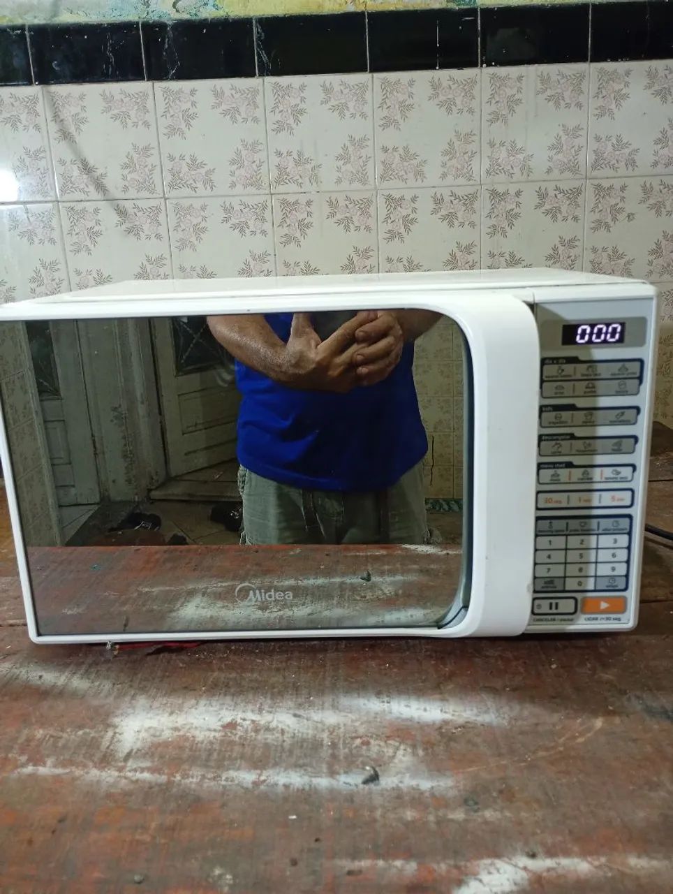Microondas Midea 20 litros branco