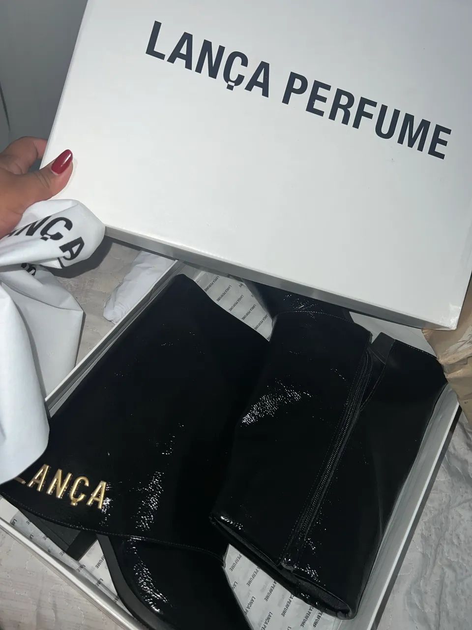 Bota lança perfume  - Foto 3
