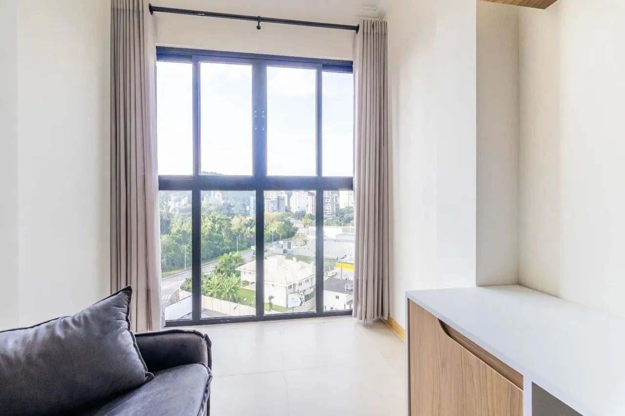 Excelente apartamento muito bem mobiliado no centro - Foto 6