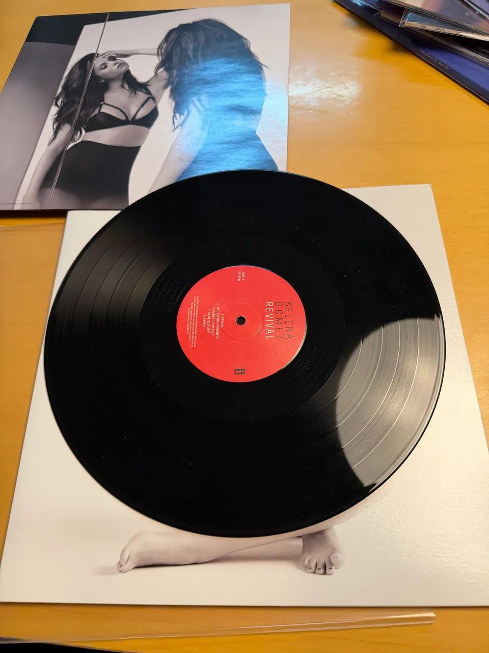LP Selena Gomez - Revival (Vinil Preto) - Importado - Foto 3