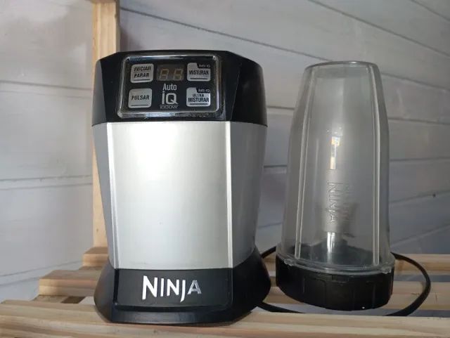 Liquidificador de mão Ninja