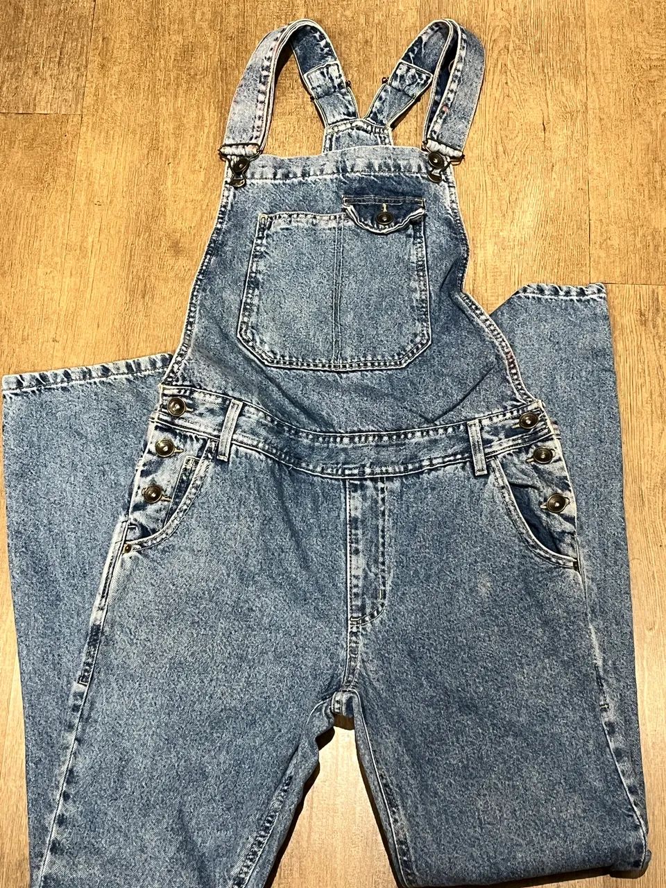 Jardineira jeans