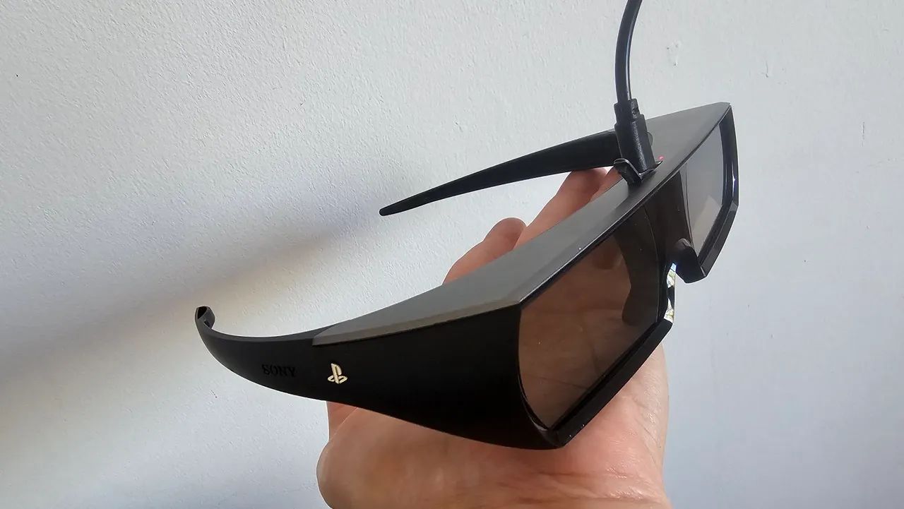 PlayStation 3D Display com SimulView (Dois Jogadores na Tela) + Óculos + Jogo e Filme 3D - Foto 5