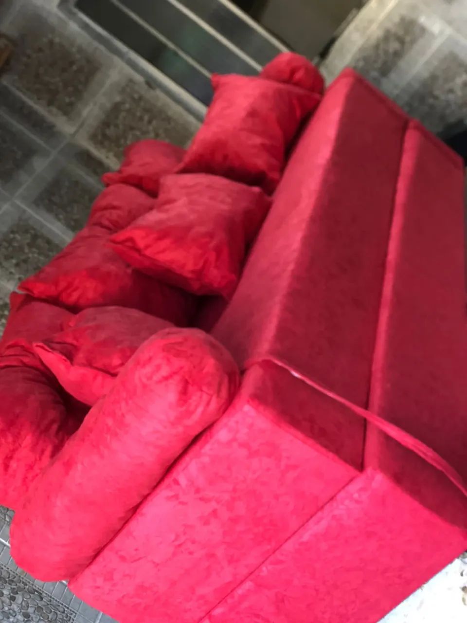 Sofá cama 8 almofadas de fábrica  - Foto 2