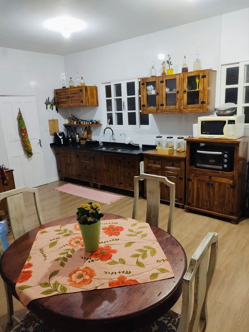 Casa de 3 dormitórios na Cachoeira do bom Jesus 