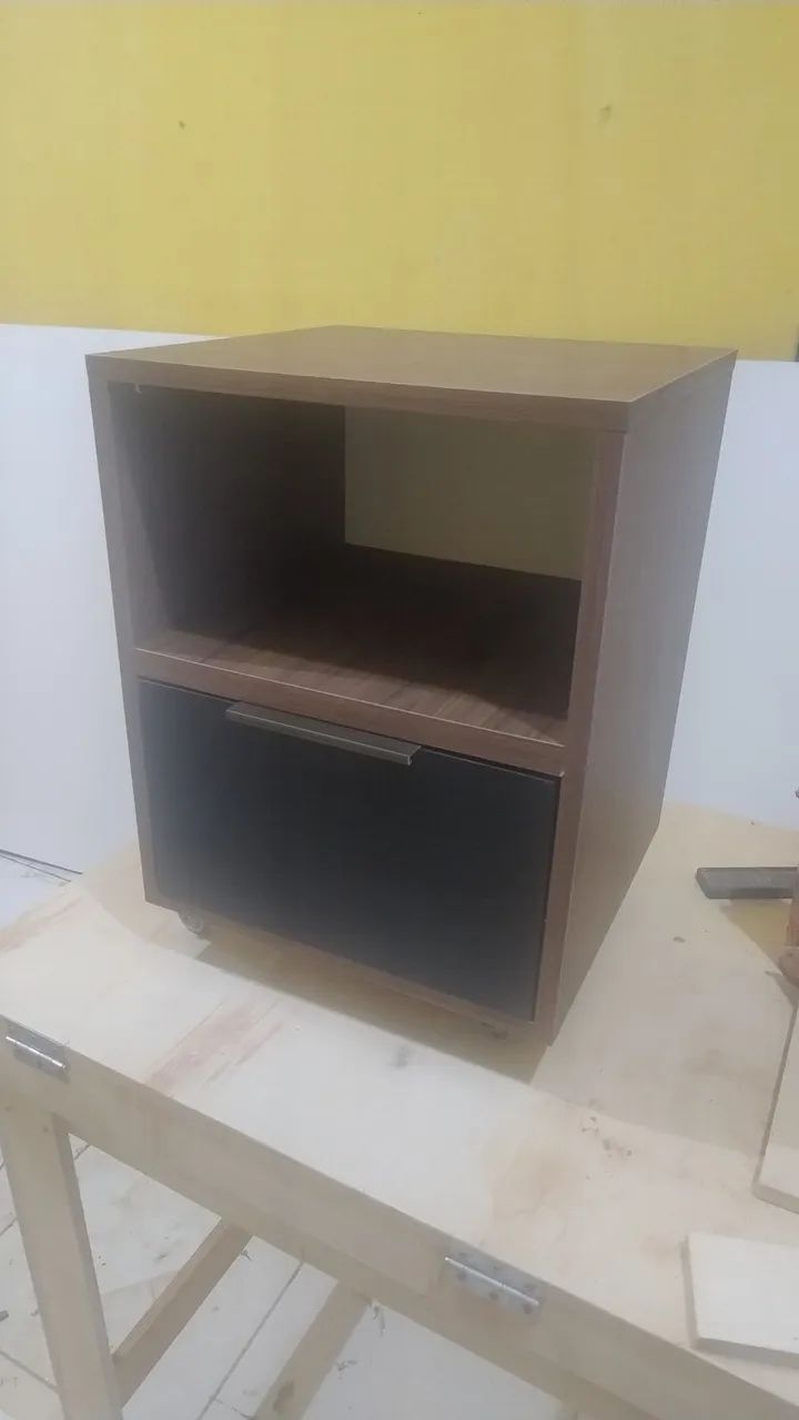 Mesa cabeceira 