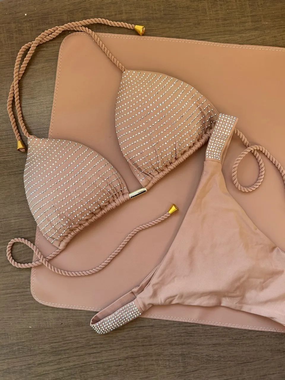 Conjunto de BIQUÍNI MARROM COM STRASS + calça de saída de praia | tam: M 