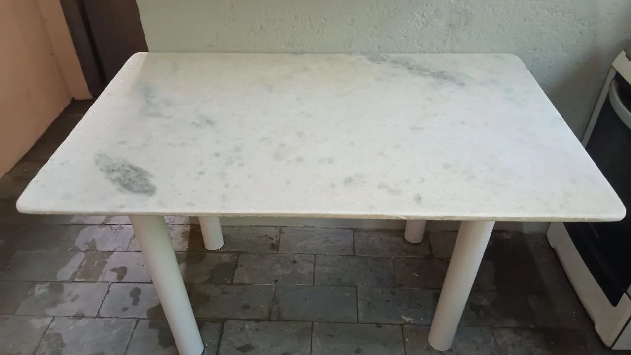 Mesa Marmore 1,21x75x80 