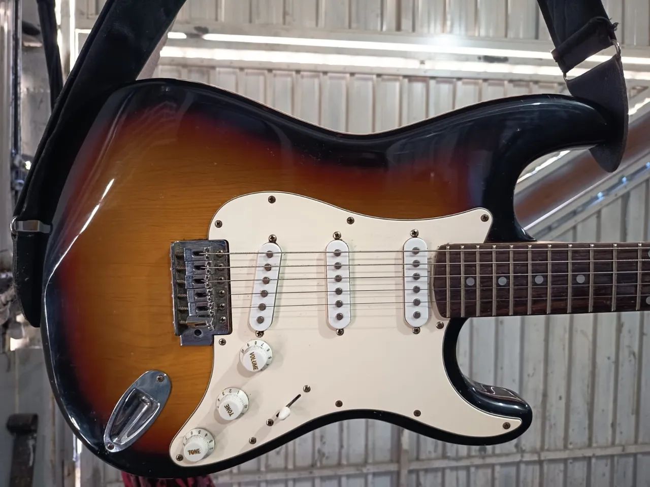 Guitarra Eagle stratocaster relíquia  - Foto 3