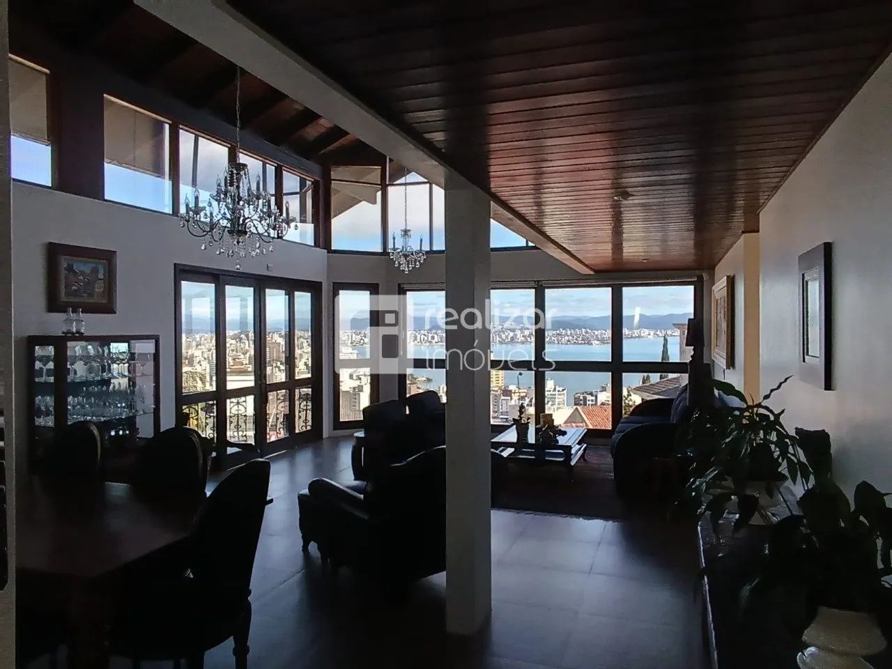 Casa comercial com 4 quartos no bairro Centro, Florianópolis - Foto 3