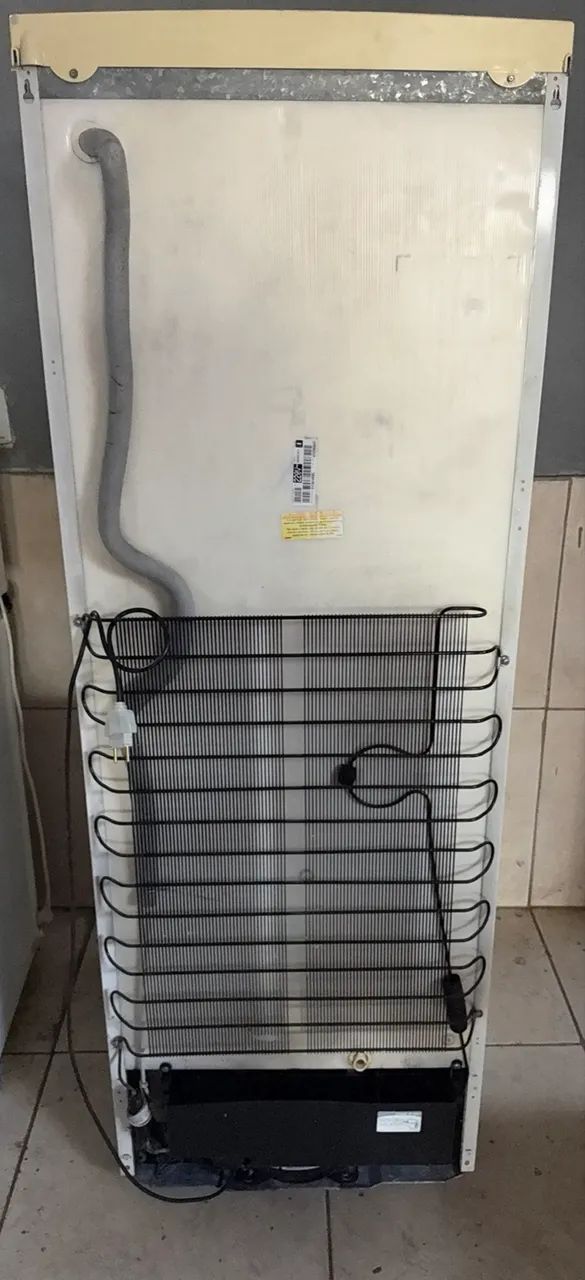 Geladeira cônsul 320 litros usada barata funcionando perfeitamente  - Foto 3