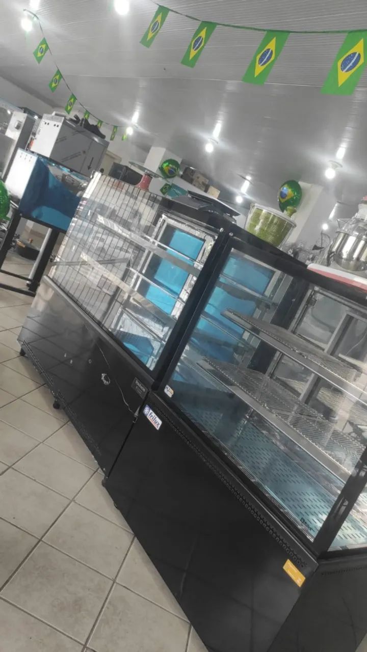 Bh Vitrine frente de padaria confeitaria orçamento aqui 