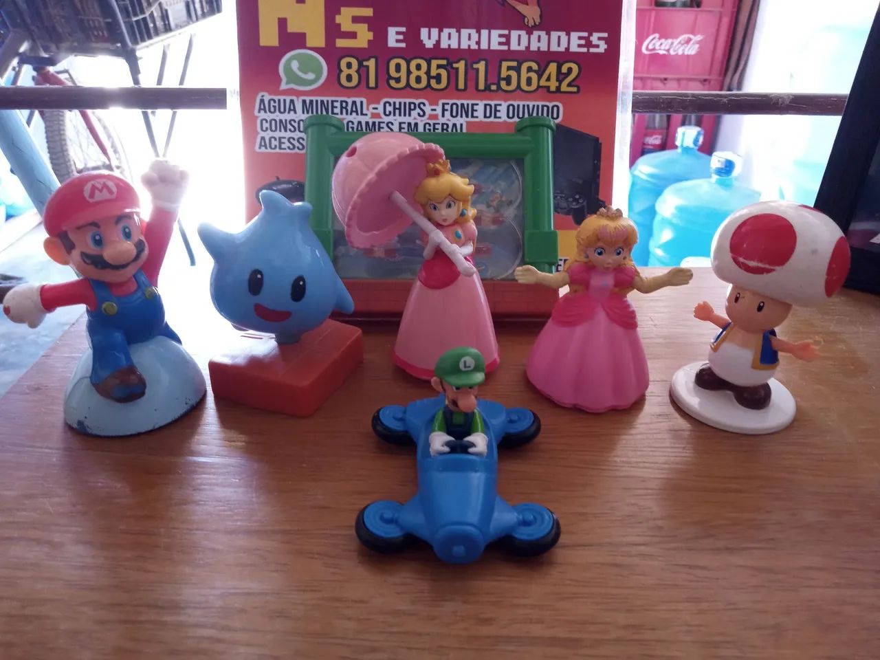 Vendo Lote com 07 bonecos da turma do Super Mario Bros !